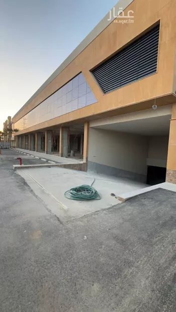 عمارة للإيجار في شارع الأمير يزيد بن عبدالله بن عبدالرحمن, حي الملقا, مدينة الرياض, منطقة الرياض صورة 5