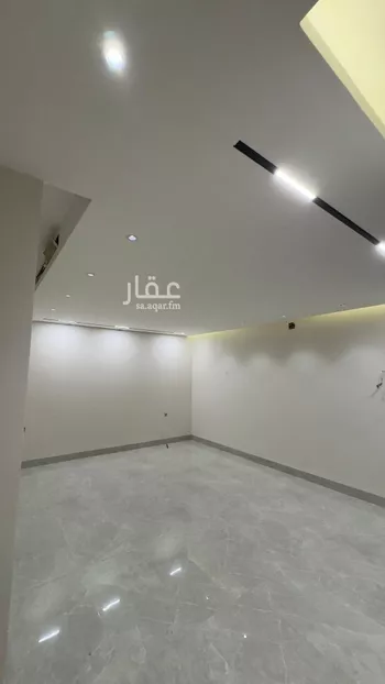 فيلا للبيع في شارع علي بن هبة الله, حي المهدية, مدينة الرياض, منطقة الرياض صورة 2