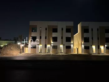 عمارة للبيع في شارع جبل العين, حي ظهرة لبن, مدينة الرياض, منطقة الرياض صورة 5