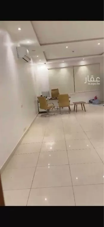 مكتب تجاري للإيجار في طريق الامام مالك ، حي بدر ، الرياض ، منطقة الرياض صورة 2
