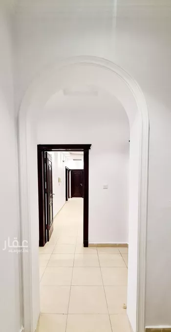 شقة للإيجار في صورة 3