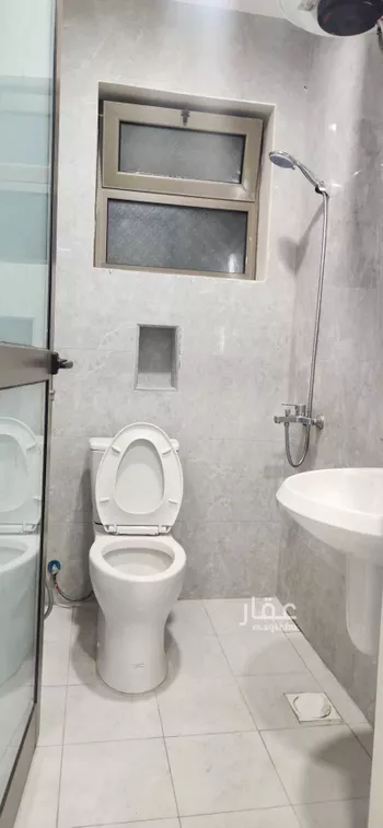 عمارة للإيجار في شارع الياقوت, حي الجوهرة, مدينة الدمام, المنطقة الشرقية صورة 2