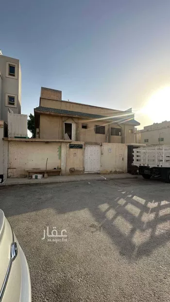 عمارة للبيع في شارع عثمان العكبري, حي الملز, مدينة الرياض, منطقة الرياض