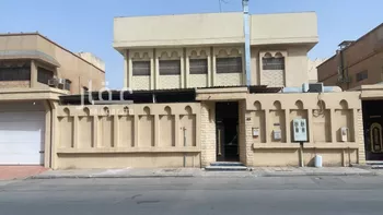 فيلا للبيع في شارع أحمد الغزي, حي ظهرة البديعة, مدينة الرياض, منطقة الرياض