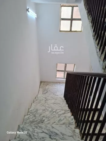 عمارة للبيع في شارع هدية بن خالد, حي أم سليم, مدينة الرياض, منطقة الرياض صورة 2
