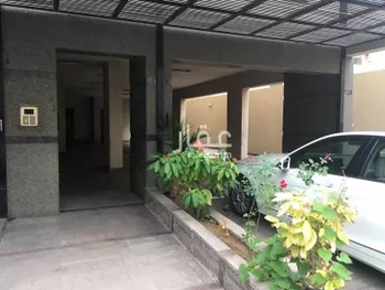 عمارة للإيجار في شارع محمود عارف, حي الروضة, مدينة جدة, منطقة مكة المكرمة صورة 3