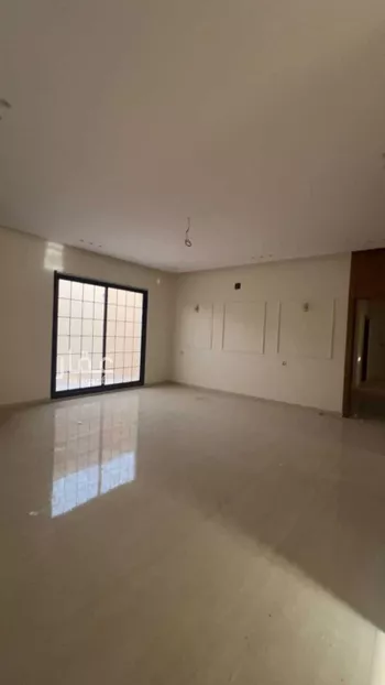 فيلا للبيع في شارع كامل بن عكرمه, حي الجامعة, مدينة الخرج, منطقة الرياض صورة 4