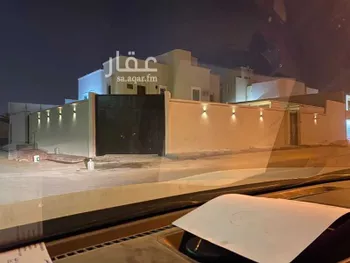 فيلا للبيع في شارع ابن العريبي, حي السويدي الغربي, الرياض