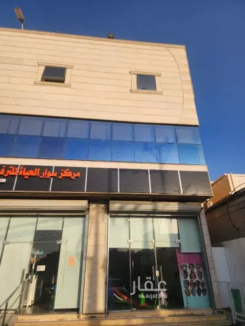 عمارة للبيع في شارع طريق الملك عبدالعزيز, حي السلام, مدينة البدائع, منطقة القصيم صورة 2