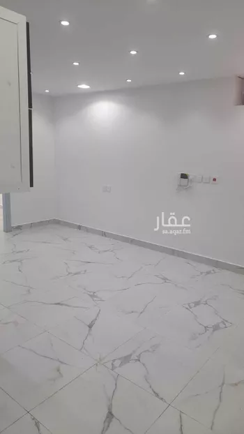 فيلا للبيع في شارع أصفان, حي الزهراء, مدينة الرياض, منطقة الرياض صورة 5