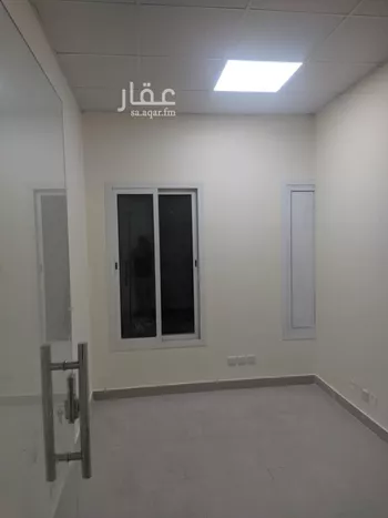 مكتب تجاري للإيجار في شارع المتنبي, حي الملز, مدينة الرياض, منطقة الرياض صورة 5