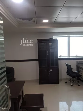 مكتب تجاري للإيجار في شارع صلاح الدين الأيوبي, حي الملز, مدينة الرياض, منطقة الرياض صورة 5