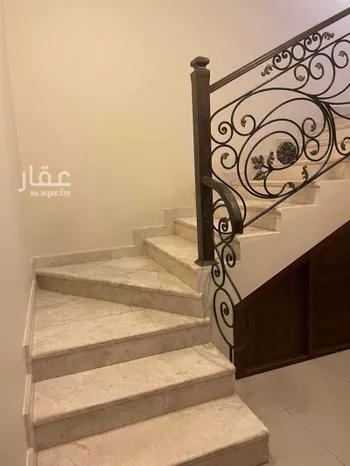 فيلا للإيجار في شارع عيون الجواء, مدينة الظهران, المنطقة الشرقية