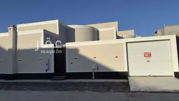 دور للبيع في شارع المشرق, حي الملك فهد, مدينة عنيزه, منطقة القصيم صورة 5