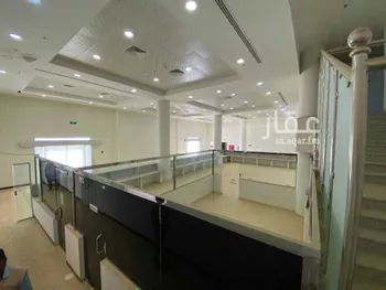 عمارة للإيجار في شارع عمر بن الخطاب, حي الروضة, مدينة بريده, منطقة القصيم صورة 3