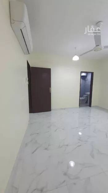 عمارة للبيع في شارع عبدالكريم الحسني, حي الشرفية, مدينة الرياض, منطقة الرياض صورة 3