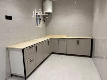 عمارة للبيع في شارع المحولي, حي الشرفية, مدينة الرياض, منطقة الرياض صورة 4