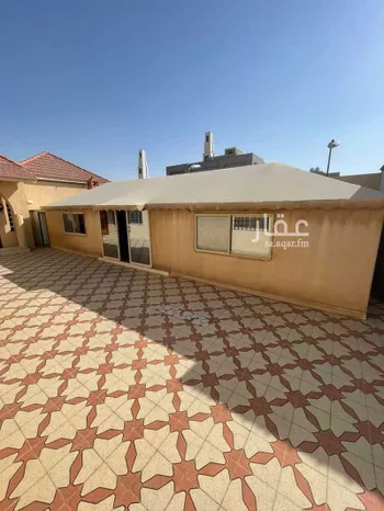استراحة للبيع في شارع طارق بن شهاب, حي العارض, مدينة الرياض, منطقة الرياض صورة 5