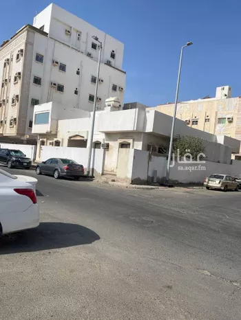 عمارة للبيع في شارع غيلان بن عمرو ، حي النزهة ، جدة ، جدة