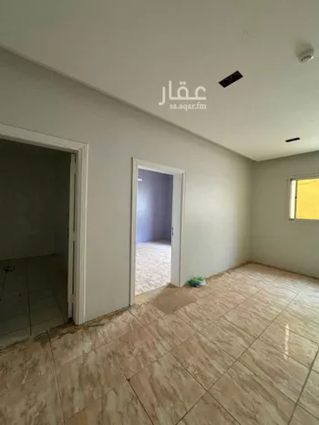 مكتب تجاري للإيجار في شارع الامير مقرن بن عبدالعزيز, حي مغرزات, مدينة الرياض, منطقة الرياض صورة 2
