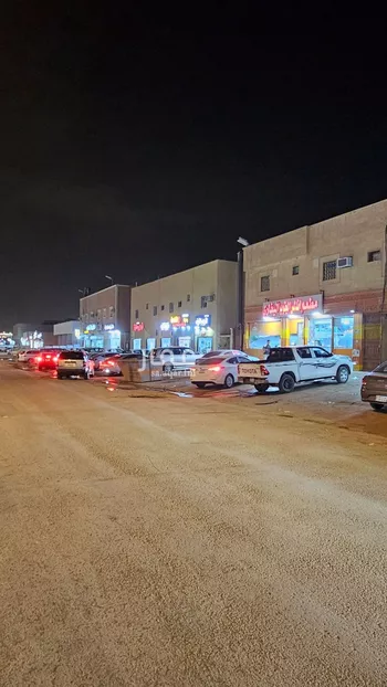 عمارة للبيع في شارع البشائر, حي أحد, مدينة الرياض, منطقة الرياض صورة 3