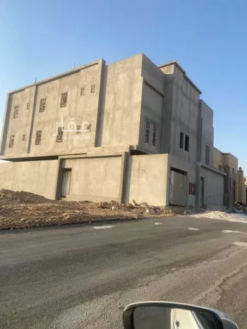 فيلا للبيع في شارع أم عبدالرحمن الصالحي, حي المهدية, مدينة الرياض, منطقة الرياض صورة 3