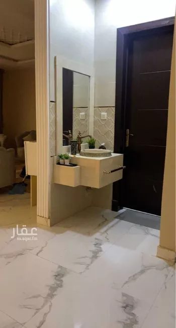 فيلا للإيجار في شارع عبيدالله بن سهيل الأنصاري, حي العوالي, الرياض صورة 4