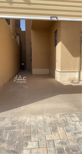 فيلا للإيجار في شارع عبيدالله بن سهيل الأنصاري, حي العوالي, الرياض صورة 3