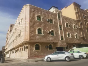عمارة للبيع في شارع الامير سلطان بن عبد العزيز, حي العدامة, مدينة الدمام, المنطقة الشرقية صورة 4