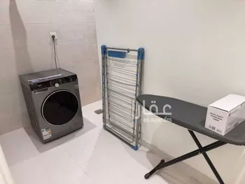 شقة للإيجار في شارع عبداللَه ابن الاجلح, حي الظاهرة, مدينة المدينه المنوره, منطقة المدينة المنورة صورة 2