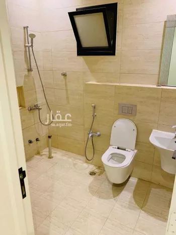 فيلا للإيجار في شارع السلطان قابوس بن سعيد, حي المعيزيلة, مدينة الرياض, منطقة الرياض صورة 3