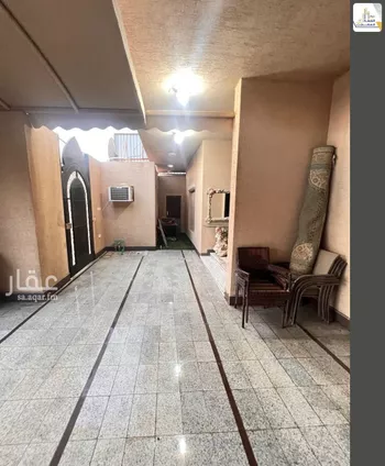 فيلا للبيع في شارع أحمد بن هاشم, حي إشبيلية, مدينة الرياض, منطقة الرياض صورة 5