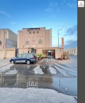 فيلا للبيع في شارع أحمد بن هاشم, حي إشبيلية, مدينة الرياض, منطقة الرياض صورة 4
