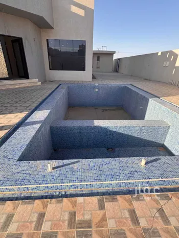فيلا للبيع في شارع بكر بن سوادة, حي الحمراء, مدينة عنيزه, منطقة القصيم صورة 5
