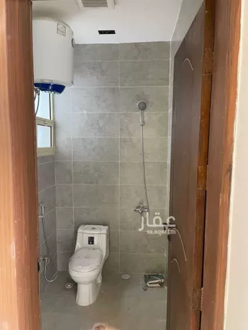 دور للإيجار في شارع فاطمة أم الفضل, حي عكاظ, مدينة الرياض, منطقة الرياض صورة 4