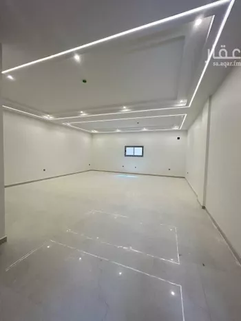 مكتب تجاري للإيجار في شارع الامير مقرن بن عبدالعزيز, حي النزهة, مدينة الرياض, منطقة الرياض صورة 2