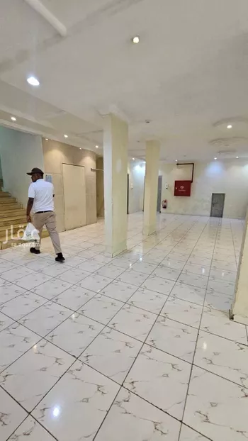 عمارة للإيجار في شارع ابراهيم بن عبدالرحمن بن محيذيف, حي النهضة, مدينة الرياض, منطقة الرياض صورة 4