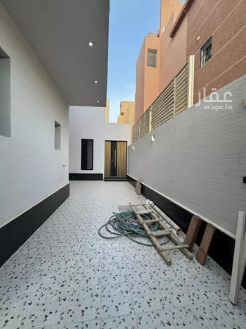 فيلا للبيع في شارع عسير, حي ظهرة لبن, مدينة الرياض, منطقة الرياض صورة 2