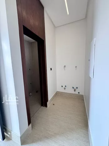 دور للبيع في شارع وادي فاطمه, حي ضاحية نمار, مدينة الرياض, منطقة الرياض صورة 3