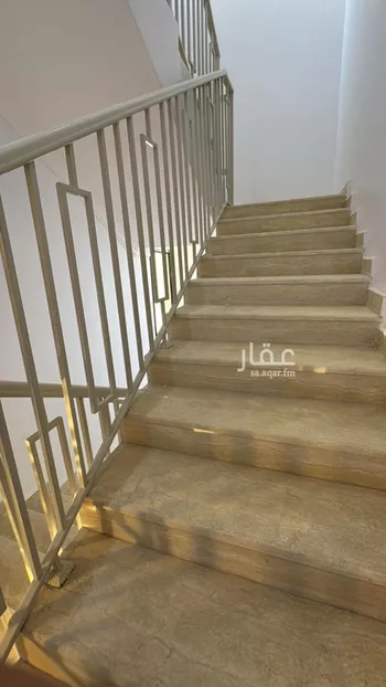 دور للبيع في شارع درنة, حي عكاظ, مدينة الرياض, منطقة الرياض صورة 2