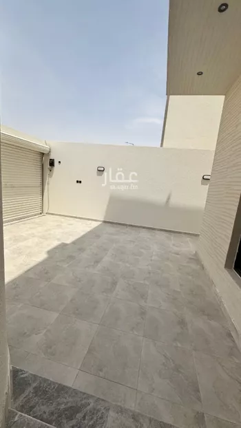 دور للبيع في شارع شارع وادي أرثد, حي عكاظ, مدينة الرياض, منطقة الرياض صورة 2