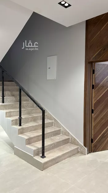 فيلا للبيع في شارع إسماعيل القيسي, حي عكاظ, مدينة الرياض, منطقة الرياض صورة 5