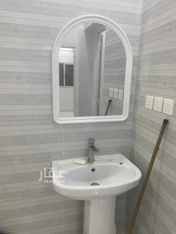 عمارة للإيجار في شارع عباد ابن شرحبيل, حي النسيم, مدينة محائل, منطقة عسير صورة 4