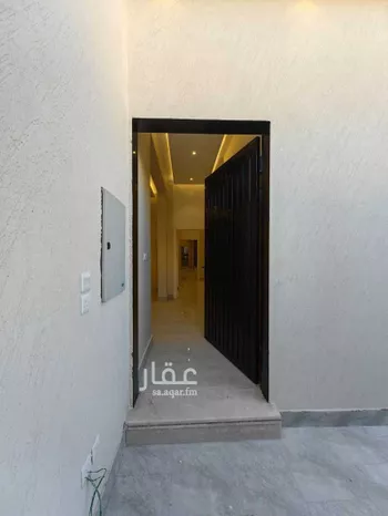 فيلا للبيع في شارع محمد بن أحمد الفاسي, حي المهدية, مدينة الرياض, منطقة الرياض صورة 5