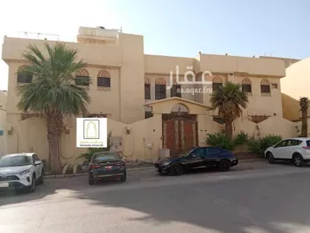 فيلا للبيع في شارع ال مقبل, حي الرائد, مدينة الرياض, منطقة الرياض
