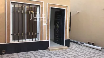 فيلا للبيع في شارع إسحاق بن مخلد, حي عكاظ, مدينة الرياض, منطقة الرياض صورة 2