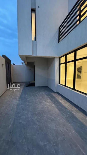 فيلا للبيع في شارع علي بن المديني, حي بنى بياضة, مدينة المدينه المنوره, منطقة المدينة المنورة صورة 3
