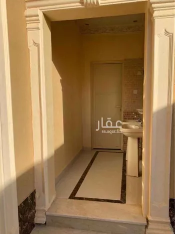 فيلا للبيع في شارع النعائم, حي ظهرة لبن, مدينة الرياض, منطقة الرياض صورة 2