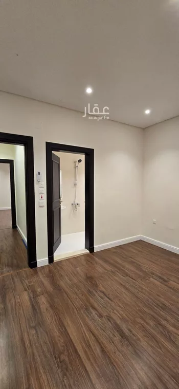 فيلا للإيجار في شارع زيد بن أسامة, حي المعذر الشمالي, مدينة الرياض, منطقة الرياض صورة 3