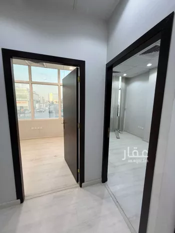 مكتب تجاري للإيجار في شارع التخصصي, حي النخيل, مدينة الرياض, منطقة الرياض صورة 4